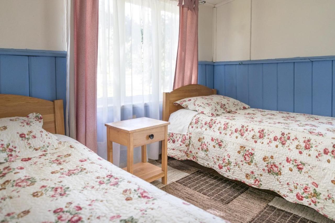 La Casona, Bano Compartido Bed & Breakfast Villa Cerro Castillo Luaran gambar